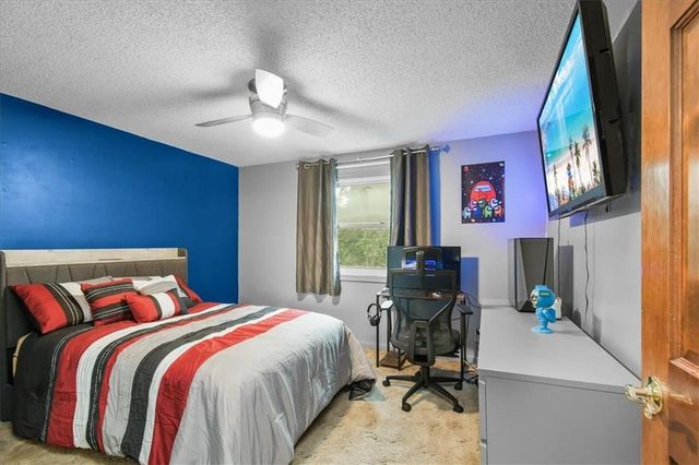 3613 SW 11th Street, Blue Springs, MO 64015