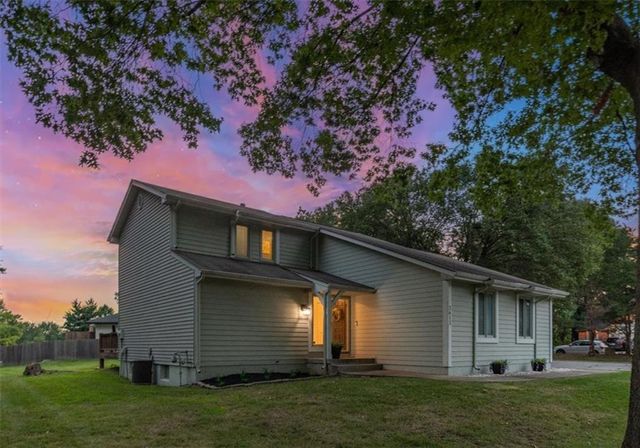 3613 SW 11th Street, Blue Springs, MO 64015