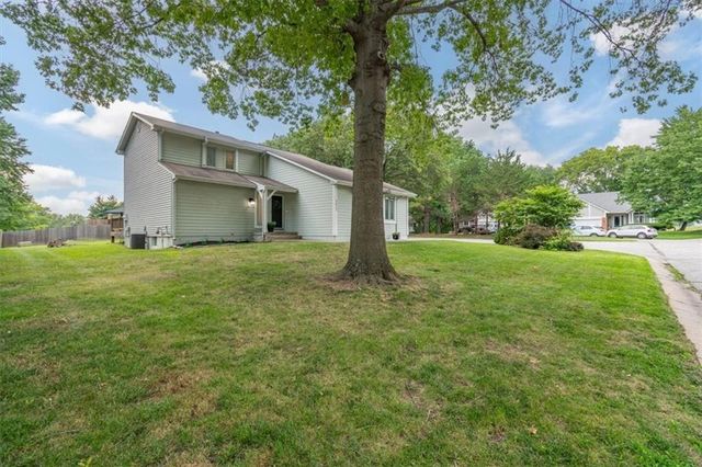 3613 SW 11th Street, Blue Springs, MO 64015