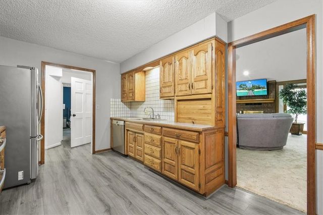 3613 SW 11th Street, Blue Springs, MO 64015