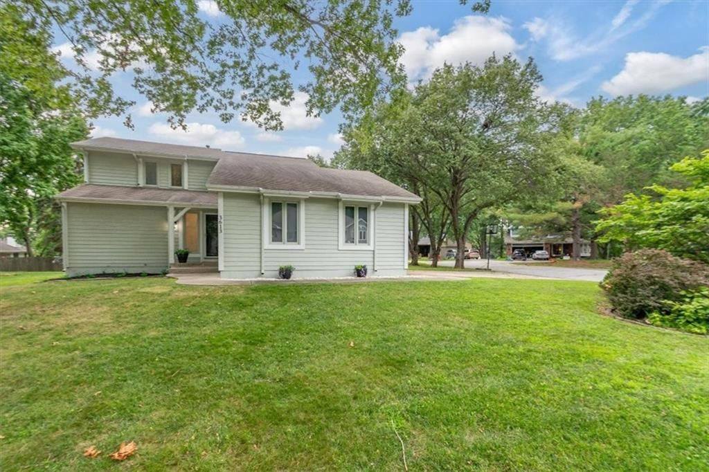 3613 SW 11th Street, Blue Springs, MO 64015