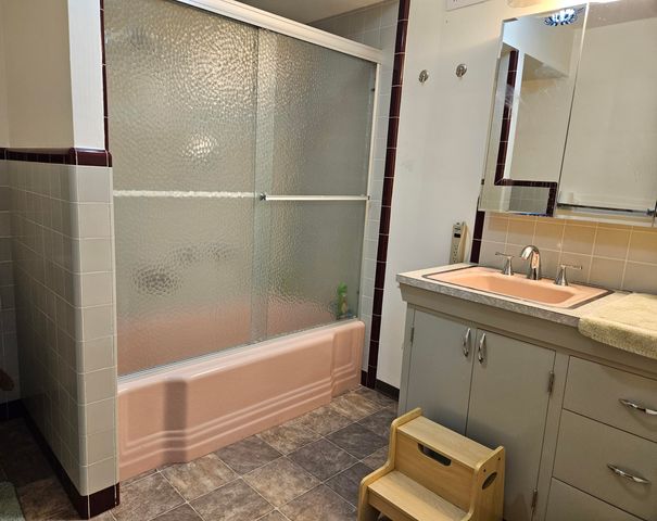 2030 Van Ness Avenue, Klamath Falls, OR 97601