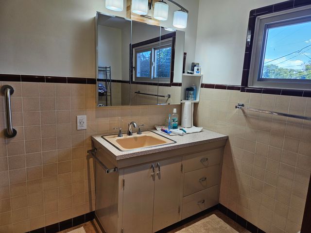 2030 Van Ness Avenue, Klamath Falls, OR 97601