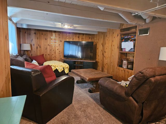 2030 Van Ness Avenue, Klamath Falls, OR 97601