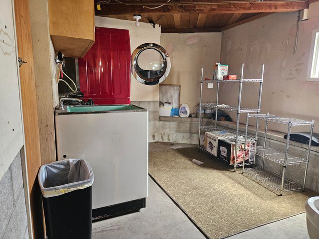 2030 Van Ness Avenue, Klamath Falls, OR 97601
