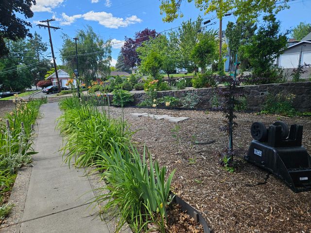 2030 Van Ness Avenue, Klamath Falls, OR 97601