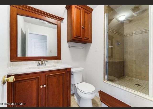 10 Cambridge Drive, Jackson, NJ 08527