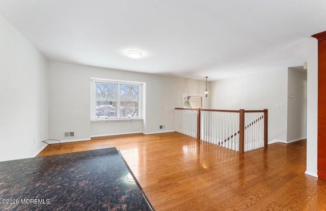 10 Cambridge Drive, Jackson, NJ 08527