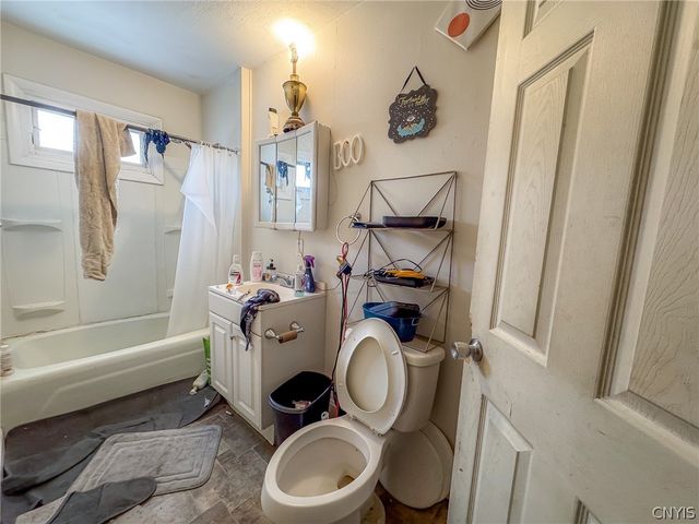 9-11 Aurelius Avenue, Auburn, NY 13021