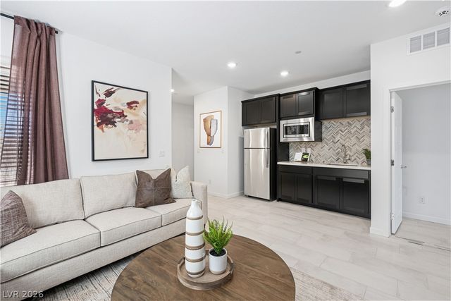 125 Rowan Grove Avenue, Henderson, NV 89011