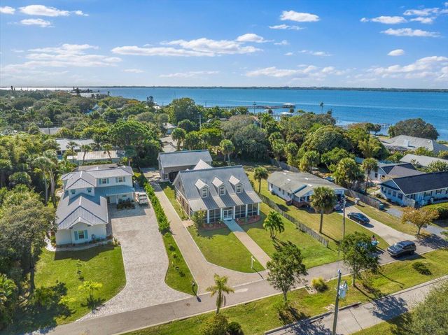 531 Sunset Boulevard, Melbourne Beach, FL 32951