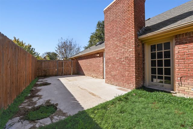 2801 Hickory Bend Drive, Garland, TX 75044