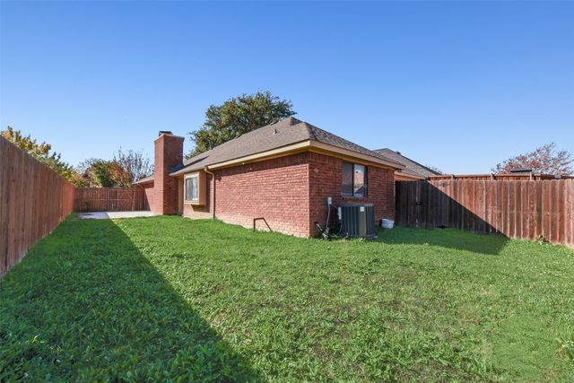 2801 Hickory Bend Drive, Garland, TX 75044
