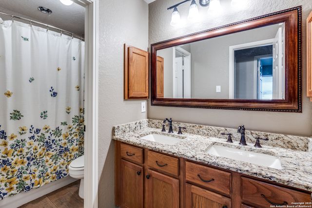 3327 Monarch, San Antonio, TX 78259