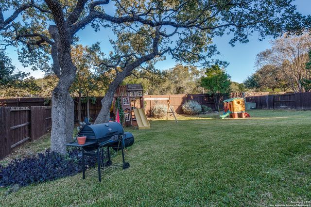 3327 Monarch, San Antonio, TX 78259
