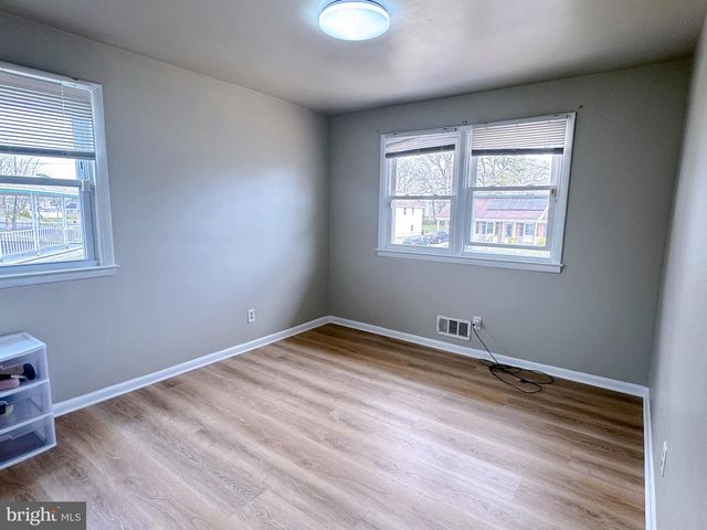 277 WILLOW DR, Cinnaminson, NJ 08077