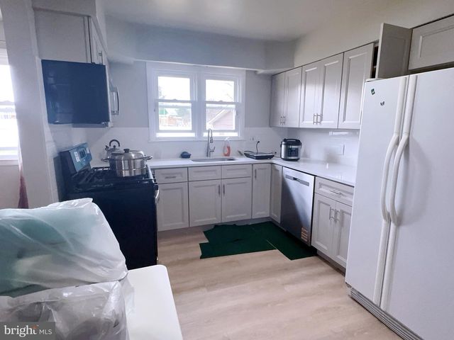 277 WILLOW DR, Cinnaminson, NJ 08077