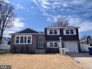 277 WILLOW DR, Cinnaminson, NJ 08077