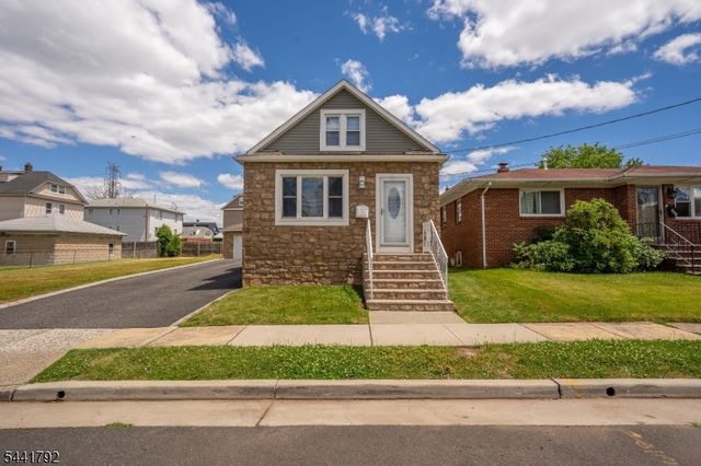 113 Arthur St, Linden City, NJ 07036