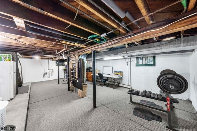 113 Arthur St, Linden City, NJ 07036