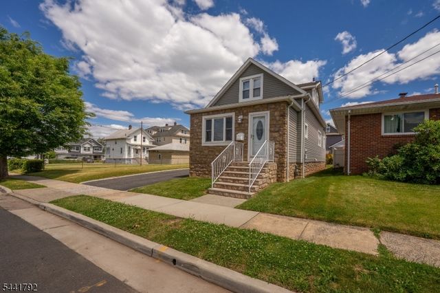 113 Arthur St, Linden City, NJ 07036