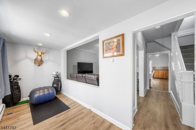 113 Arthur St, Linden City, NJ 07036