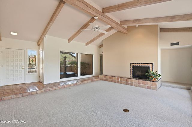 1041 E Calle Mariposa, Tucson, AZ 85718