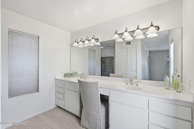 1041 E Calle Mariposa, Tucson, AZ 85718