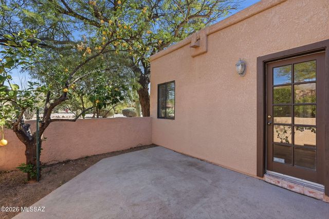 1041 E Calle Mariposa, Tucson, AZ 85718