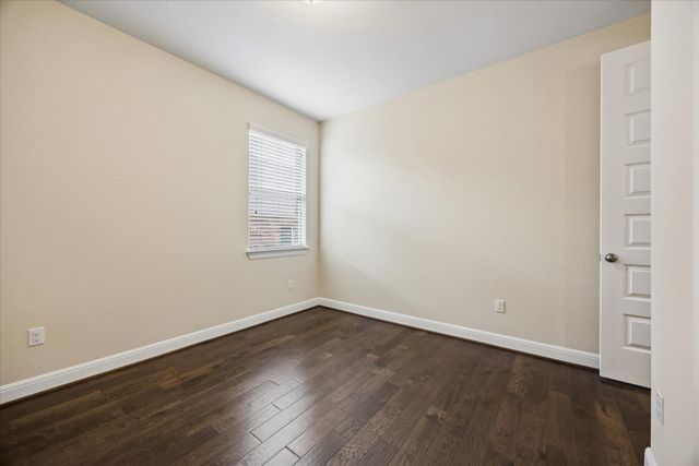 365 Arapaho DR, Kyle, TX 78640