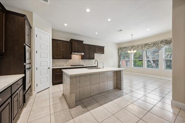 365 Arapaho DR, Kyle, TX 78640