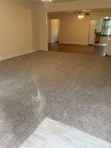 115 N Shirley Street, Alvin, TX 77511