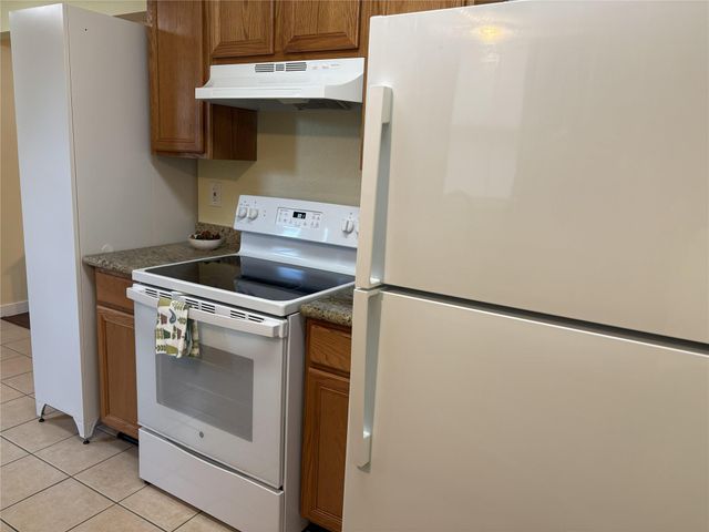 115 N Shirley Street, Alvin, TX 77511