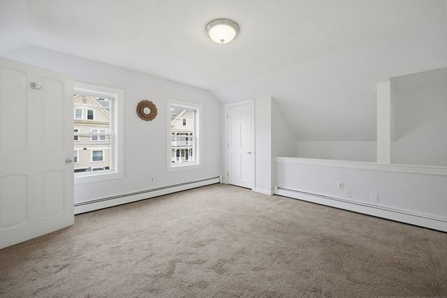 14 Broad St, North Attleboro, MA 02760