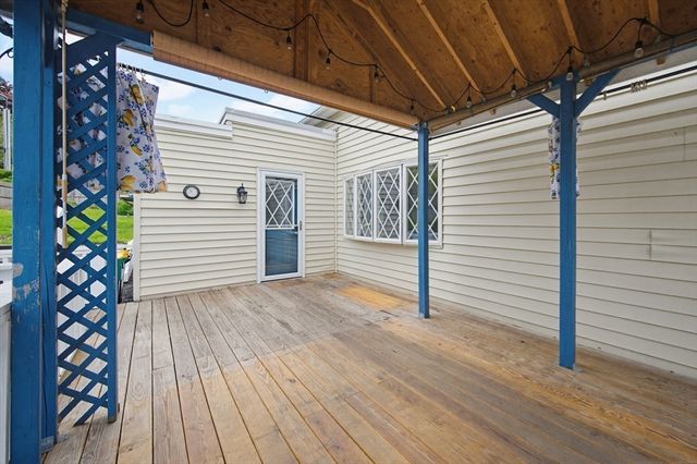 14 Broad St, North Attleboro, MA 02760