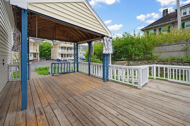 14 Broad St, North Attleboro, MA 02760