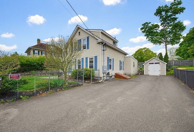 14 Broad St, North Attleboro, MA 02760