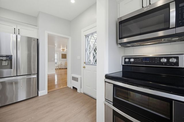 14 Broad St, North Attleboro, MA 02760