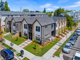251 N Skidmore St 6, Portland, OR 97217