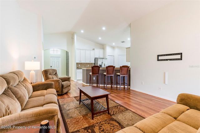 18353 Briar Oaks Drive, Hudson, FL 34667