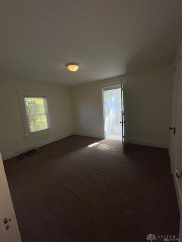 26 W Dayton Drive, Fairborn, OH 45324