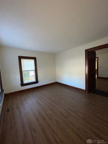 26 W Dayton Drive, Fairborn, OH 45324