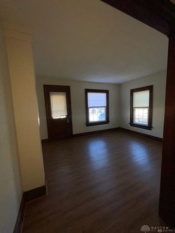 26 W Dayton Drive, Fairborn, OH 45324