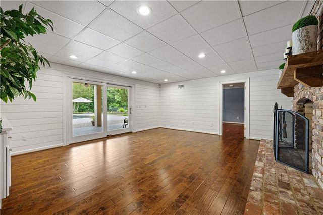 972 Acworth Due West Road NW, Kennesaw, GA 30152