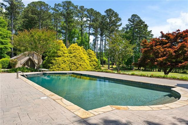 972 Acworth Due West Road NW, Kennesaw, GA 30152