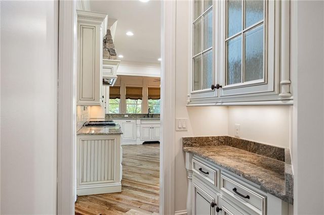 972 Acworth Due West Road NW, Kennesaw, GA 30152