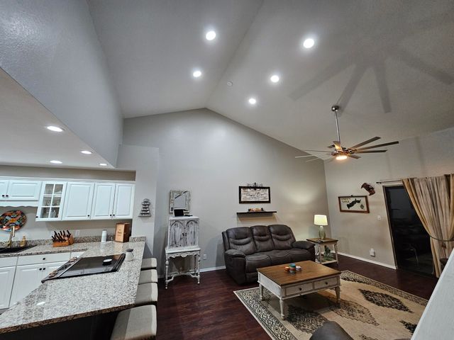 146 River Point Road 51, Hollister, MO 65672