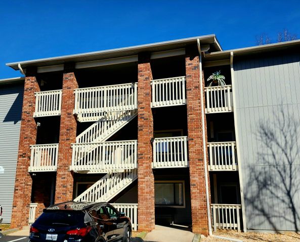 146 River Point Road 51, Hollister, MO 65672