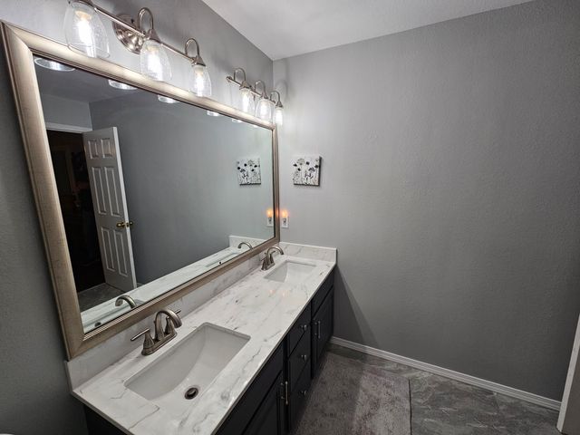 146 River Point Road 51, Hollister, MO 65672