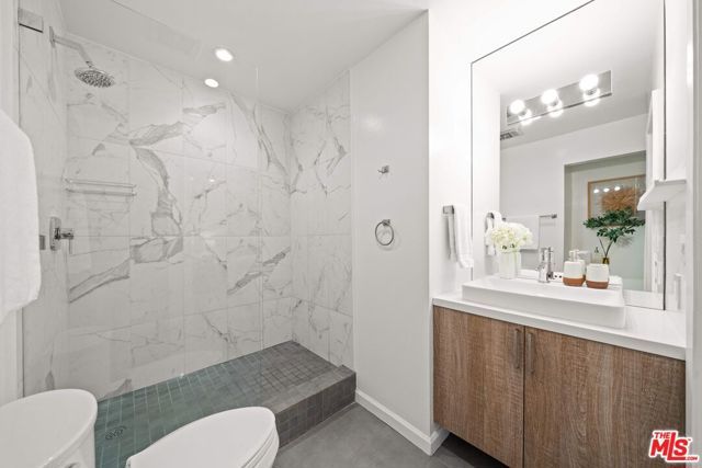100 S Doheny Drive 514, Los Angeles, CA 90048